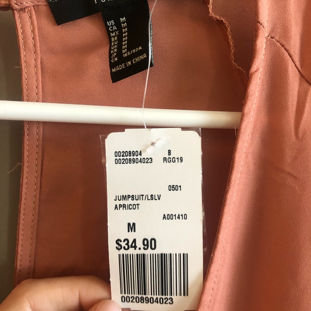 NWT Forever 21 Romper - Picture 2 of 9
